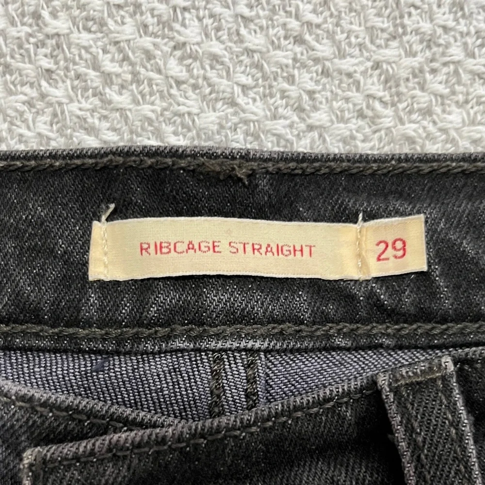 Levi's Women's Ribcage Straight Jeans - Picture 2 of 8